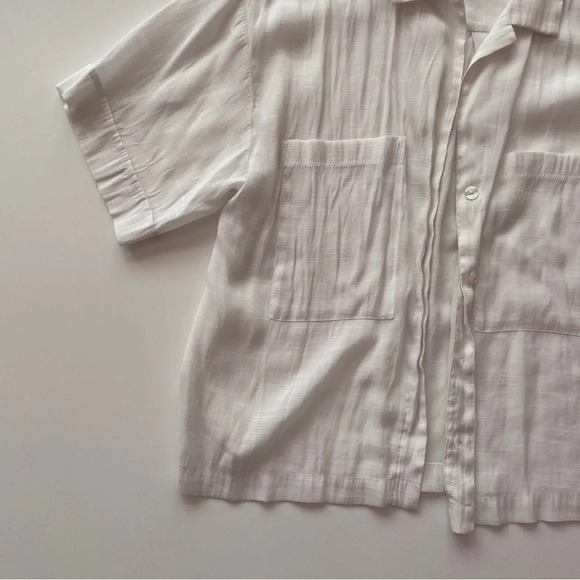 Banana Republic Size XS Sheer Lightweight White Flowy Button Up Summer - Picture 3 of 11